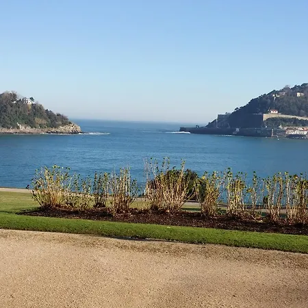 Gros By Aula * San Sebastián
